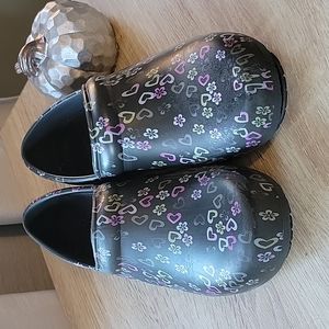 Anywear Lucky in Love Healthcare shoes